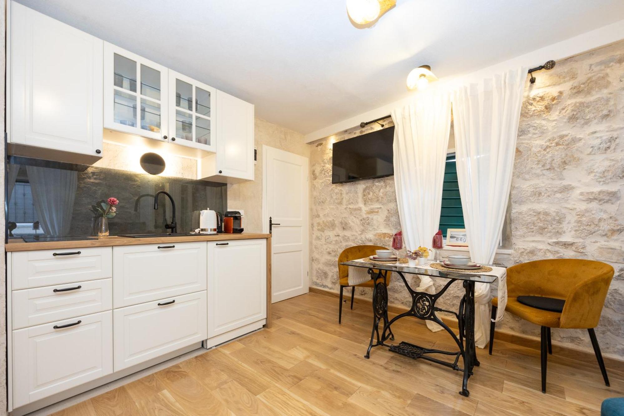 Kruna Apartments Est 2024 سبليت المظهر الخارجي الصورة